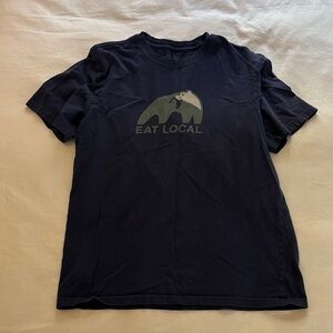 Patagonia Organic Cotton “Eat Local” Bear + Fish Tee Shirt “Live Simply” series